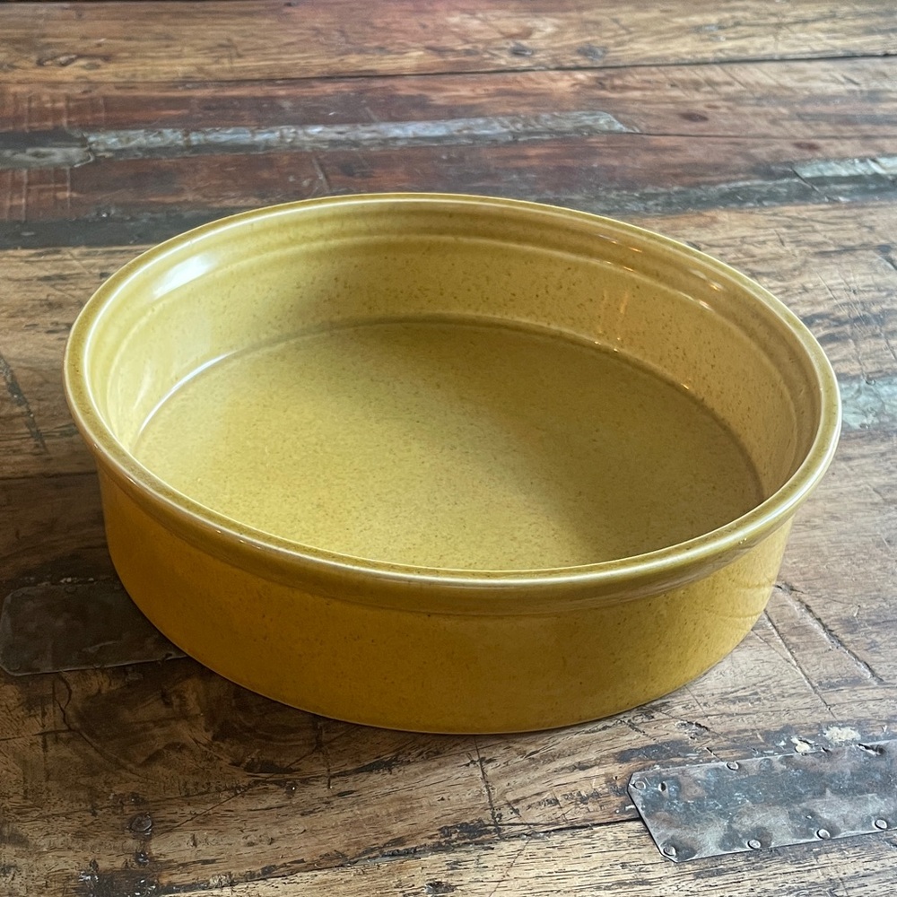 Mustard yellow neutral vintage cake pan-ceramic